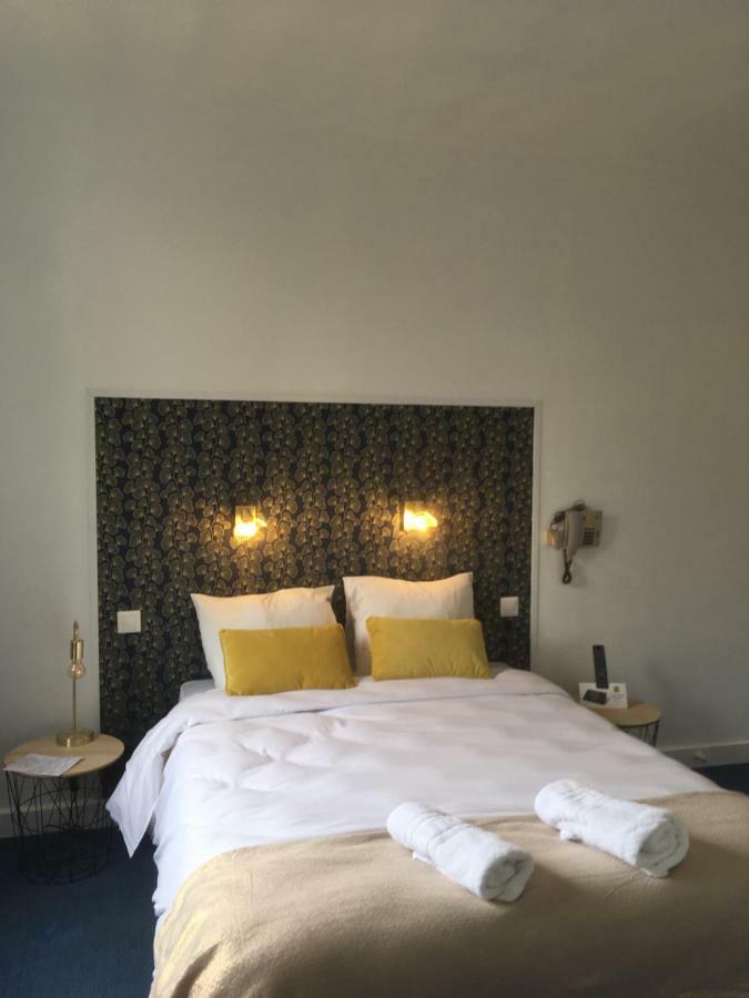 Hotel Aux Vendanges De Bourgogne Paray-le-Monial Exteriör bild